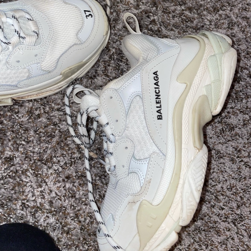 Baleciaga size 7